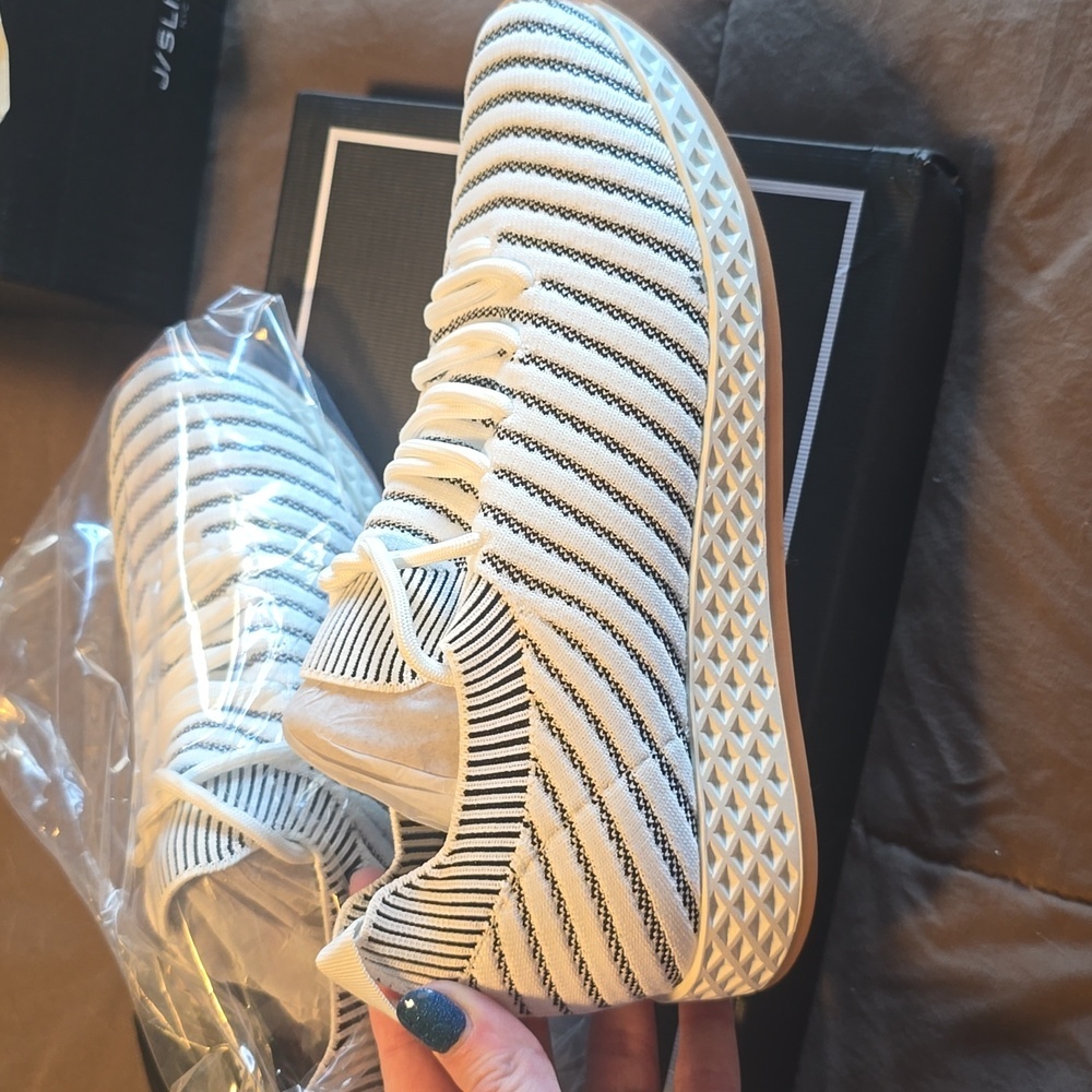 🆕️ J Slides sneakers